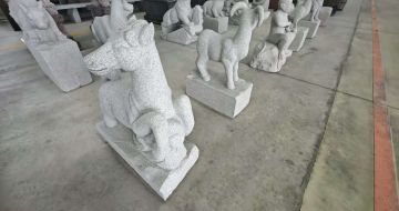齐齐哈尔芝麻白雕刻 十二生肖 异形雕刻