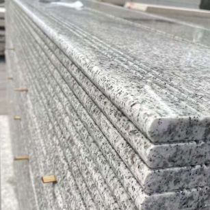 齐齐哈尔芝麻白楼梯踏步 花岗岩楼梯板材