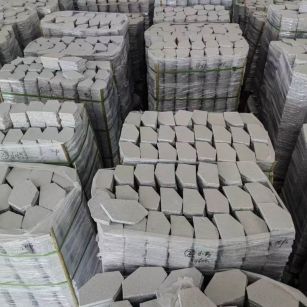 齐齐哈尔芝麻白石材冰裂纹，碎拼。