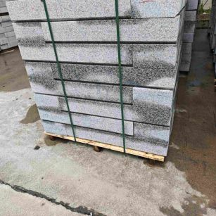 齐齐哈尔芙蓉白路牙石，马路牙子