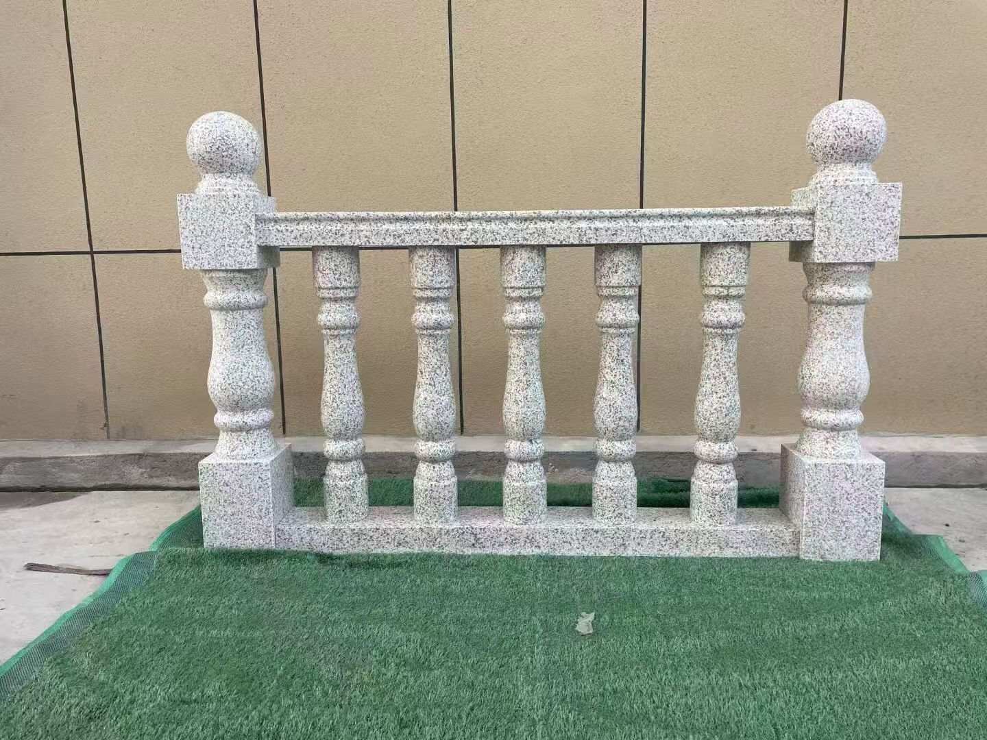 齐齐哈尔芝麻白阳台栏杆 花岗岩栏杆
