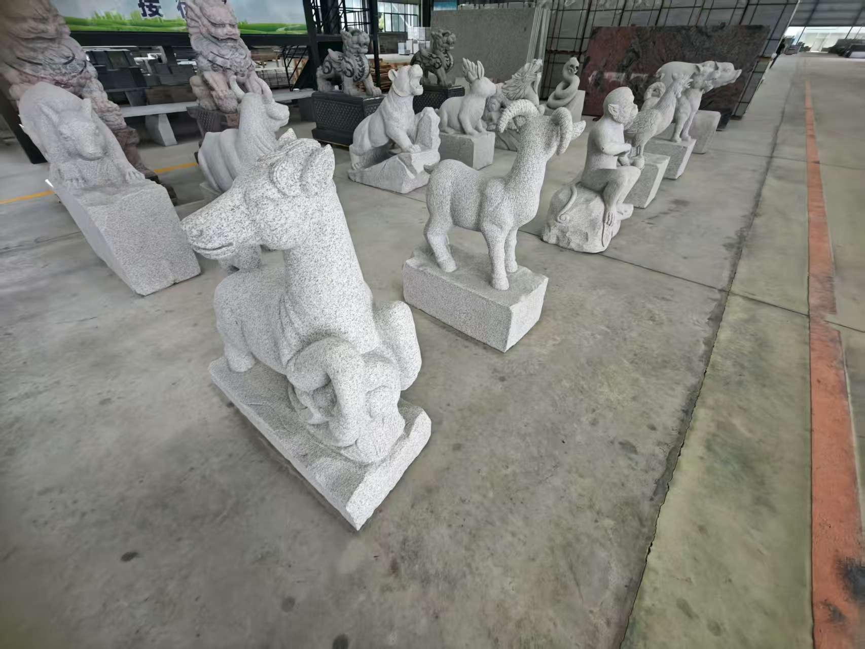 齐齐哈尔芝麻白雕刻 十二生肖 异形雕刻