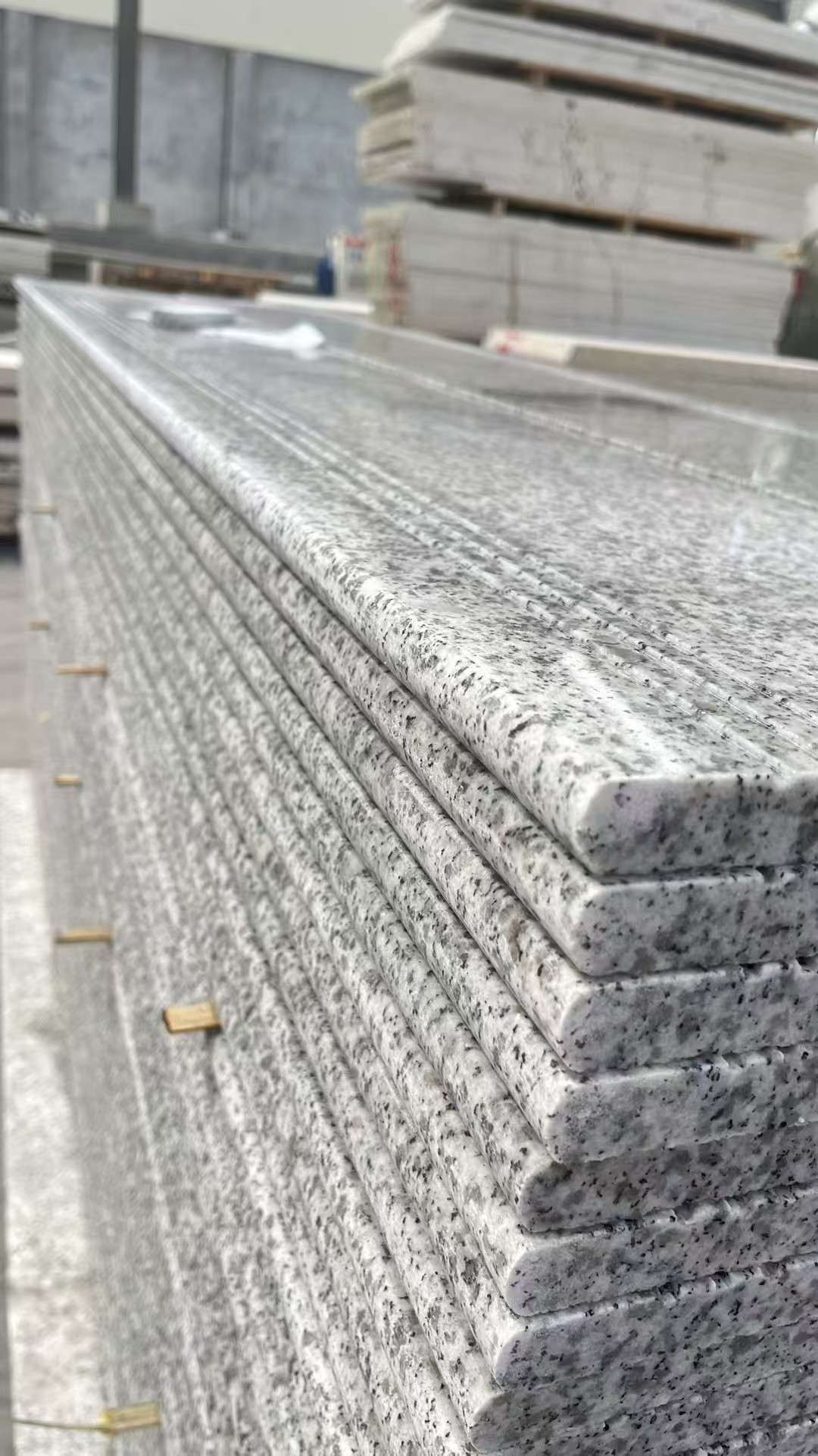 齐齐哈尔芝麻白楼梯踏步 花岗岩楼梯板材