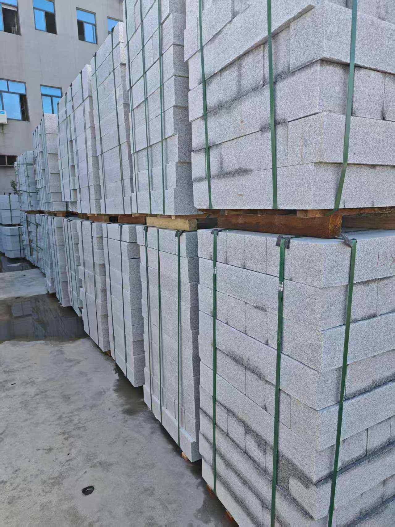 齐齐哈尔芝麻白路牙石，路侧石