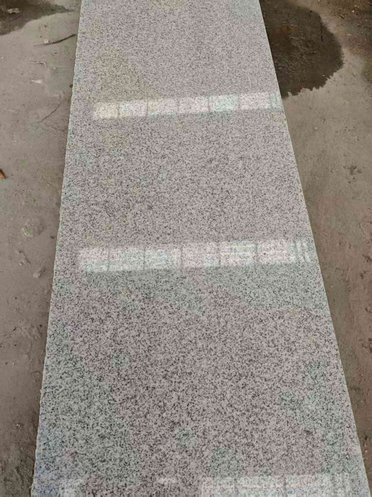 齐齐哈尔芝麻白光面毛板